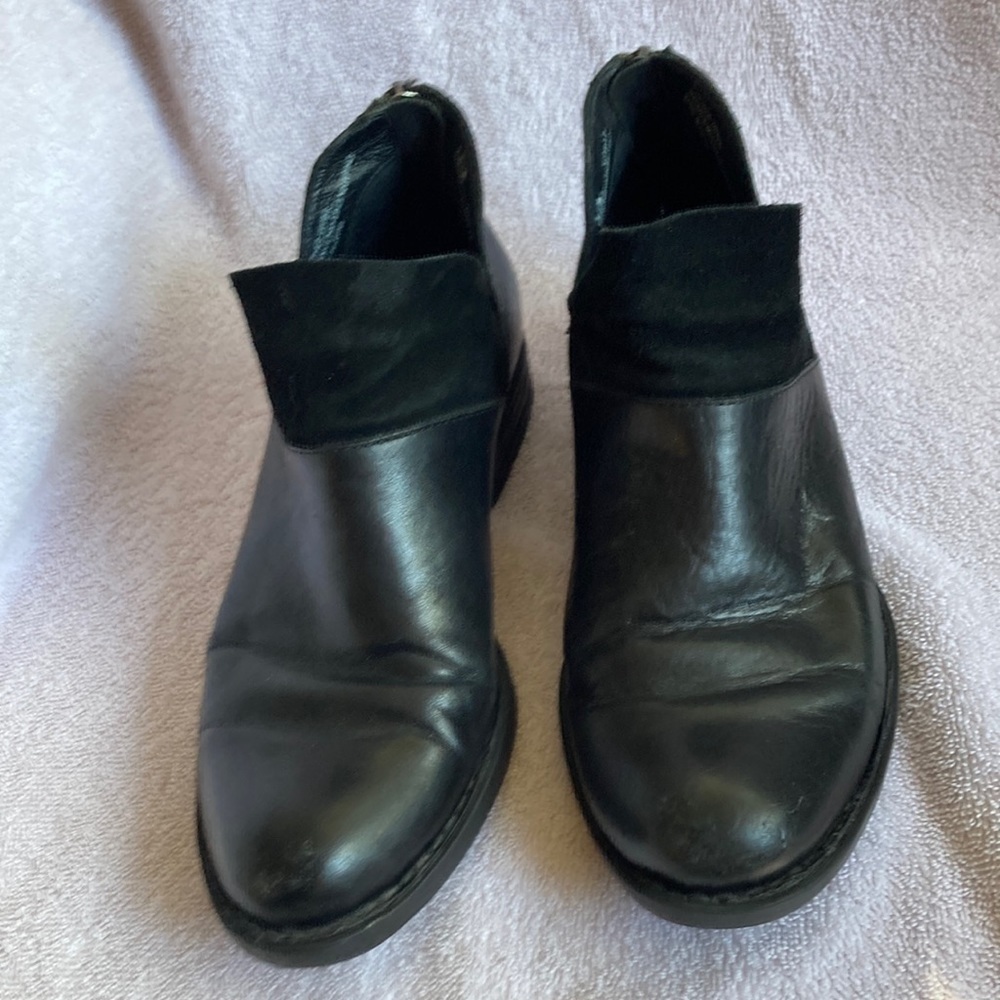 Born Karava Bootie 5.5 Black